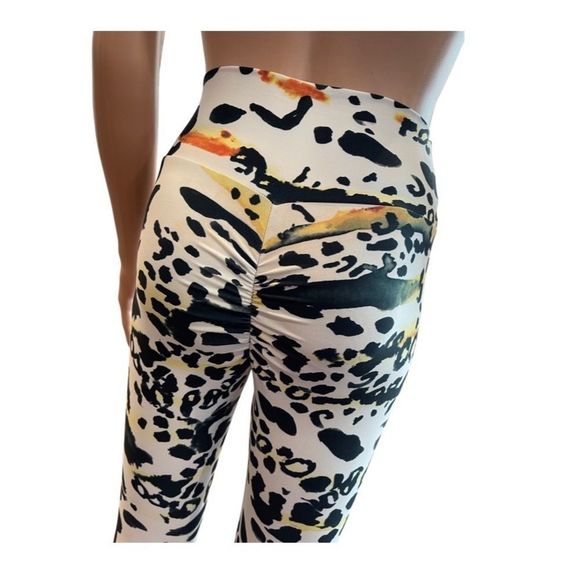 Scrunch Butt Ankle Legging - Picture 3 of 5